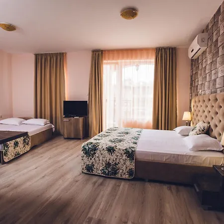 Szálloda Avenue Deluxe 4*