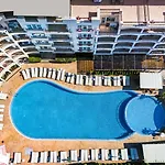 Avenue Deluxe 4*
