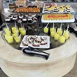 Otel Avenue Deluxe 4*