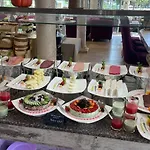 Otel Avenue Deluxe Sunny Beach