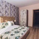 فندق Avenue Deluxe